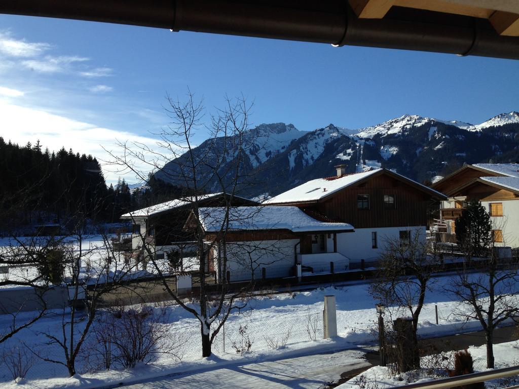 Apartamento Alpin-Check-In Reutte Habitación foto